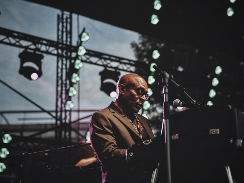 2FA2E359-2592-4251-B11A-0887AB097DF4_1_105_c