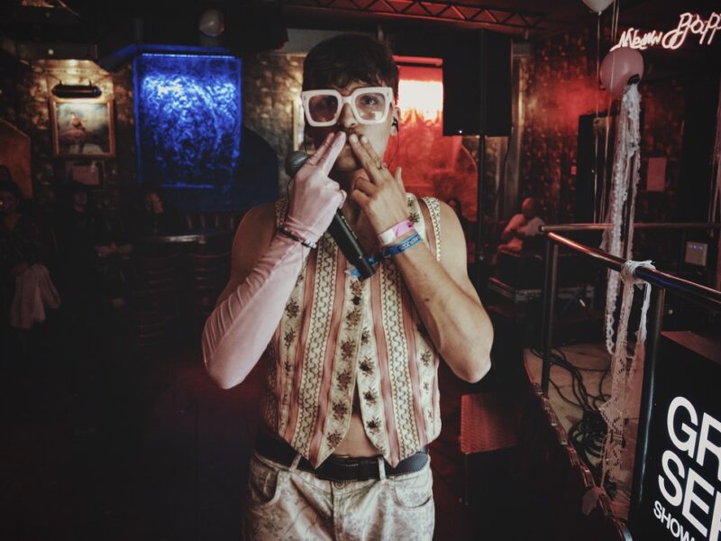 BCCB38D1-34E1-4A42-B80E-B8F911D070EA_1_105_c