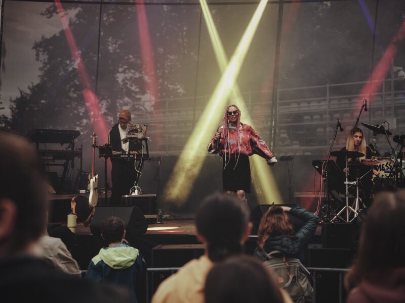 E6C3656E-710A-4A7C-A9C0-0CB086CBB92E_1_105_c